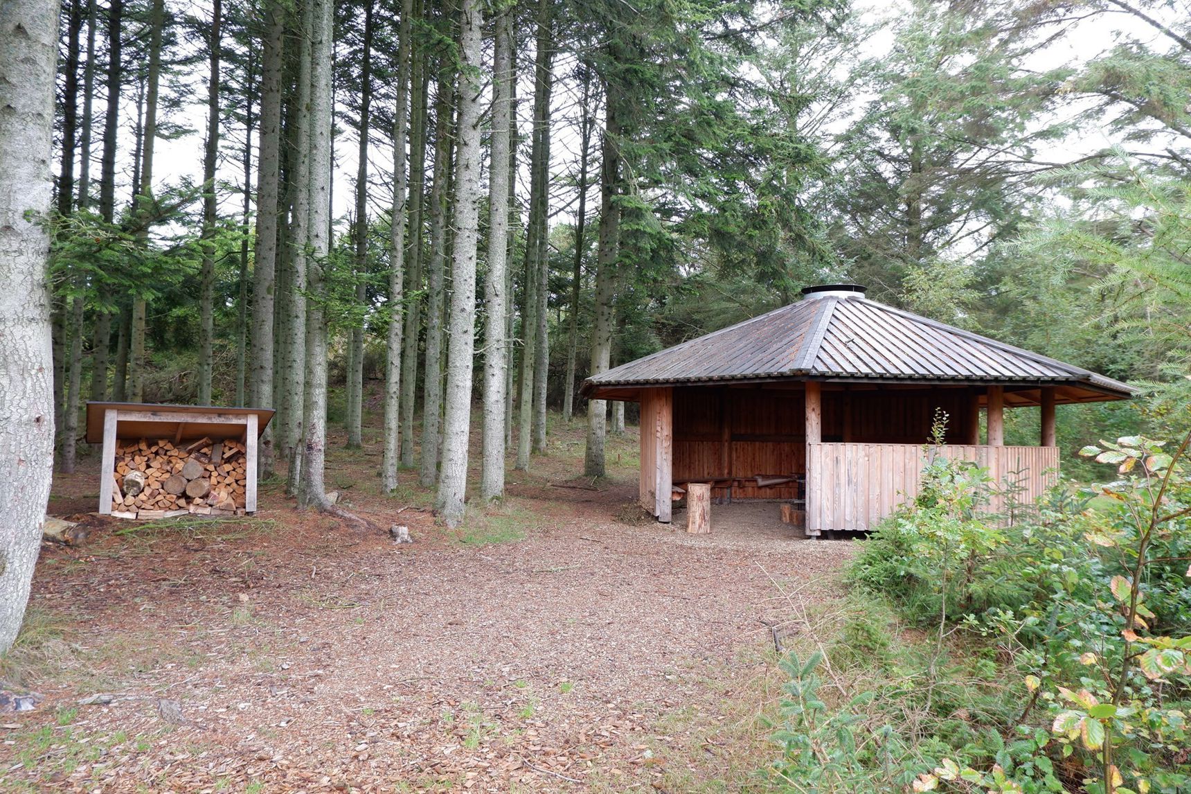 Slettestrand Trailhead Bålhytte