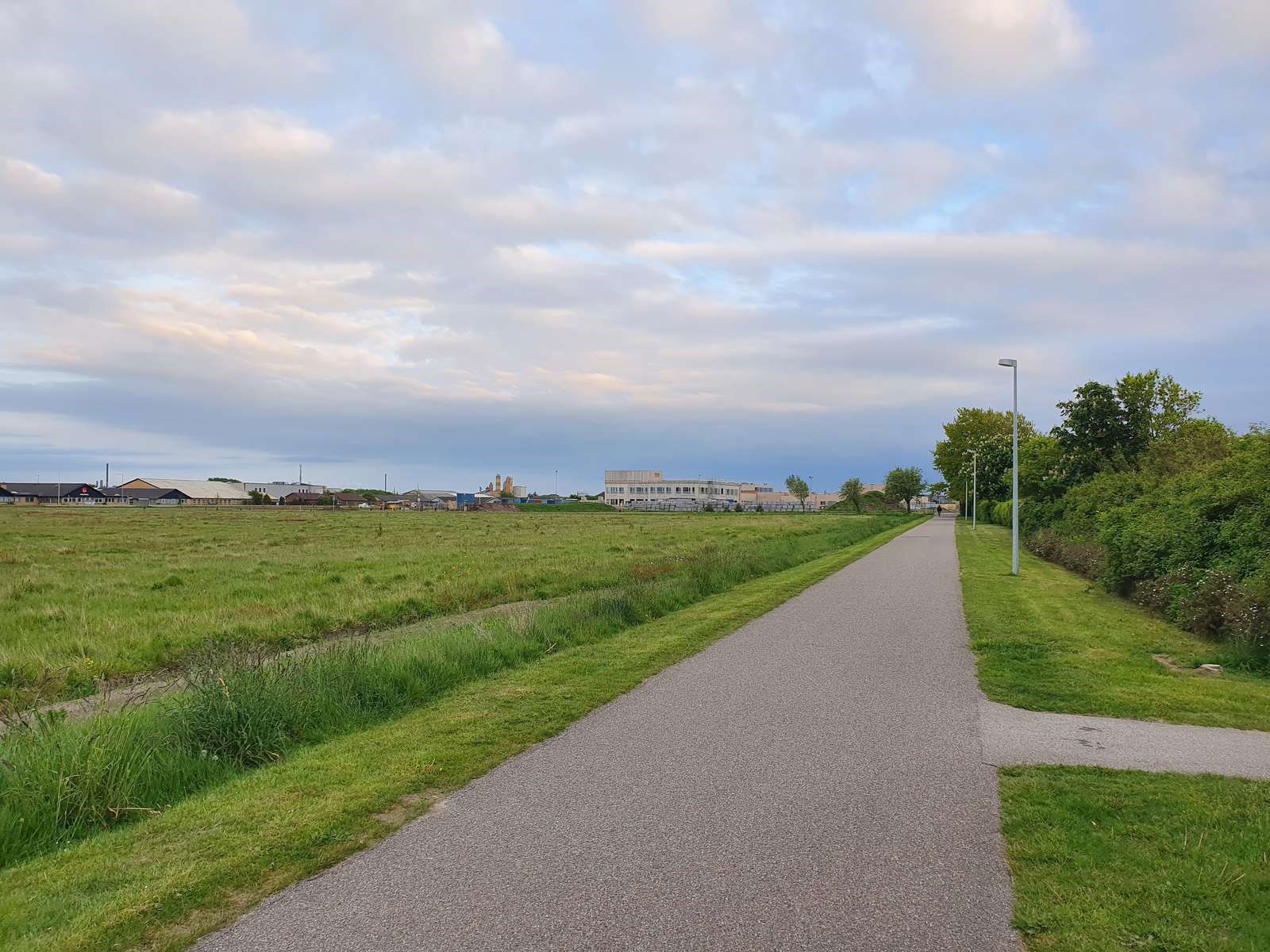 Landskab med cykelsti