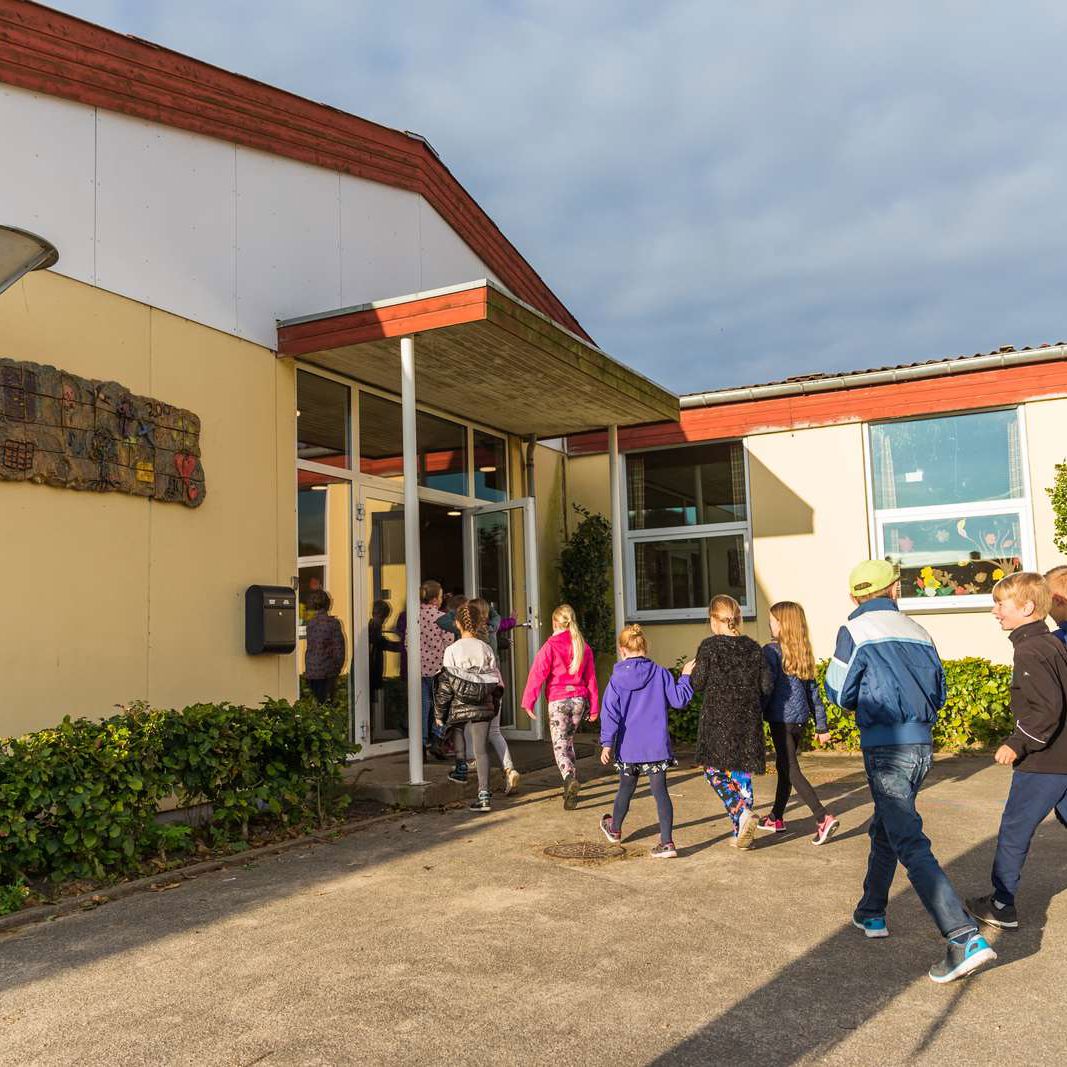 Liv I by, skole og lokalsamfund børn går ind i skole