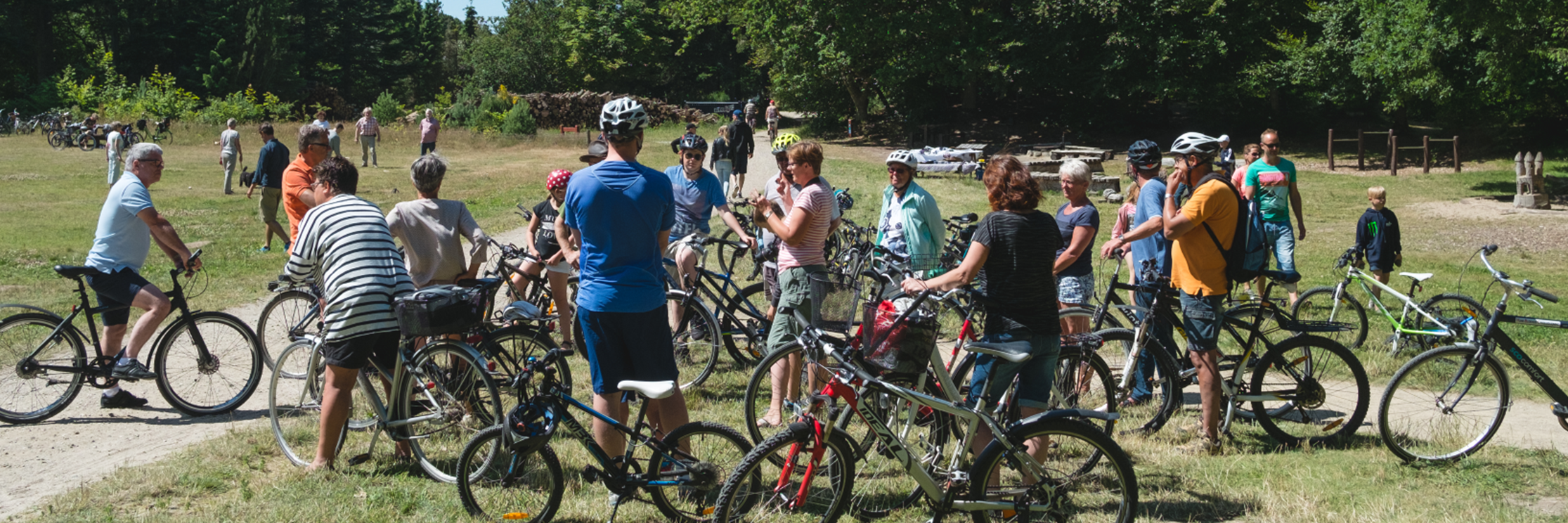 Blokhus Hune cykelister i natur