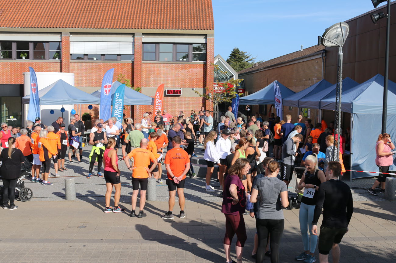 Genstartfestival publikum og deltagere