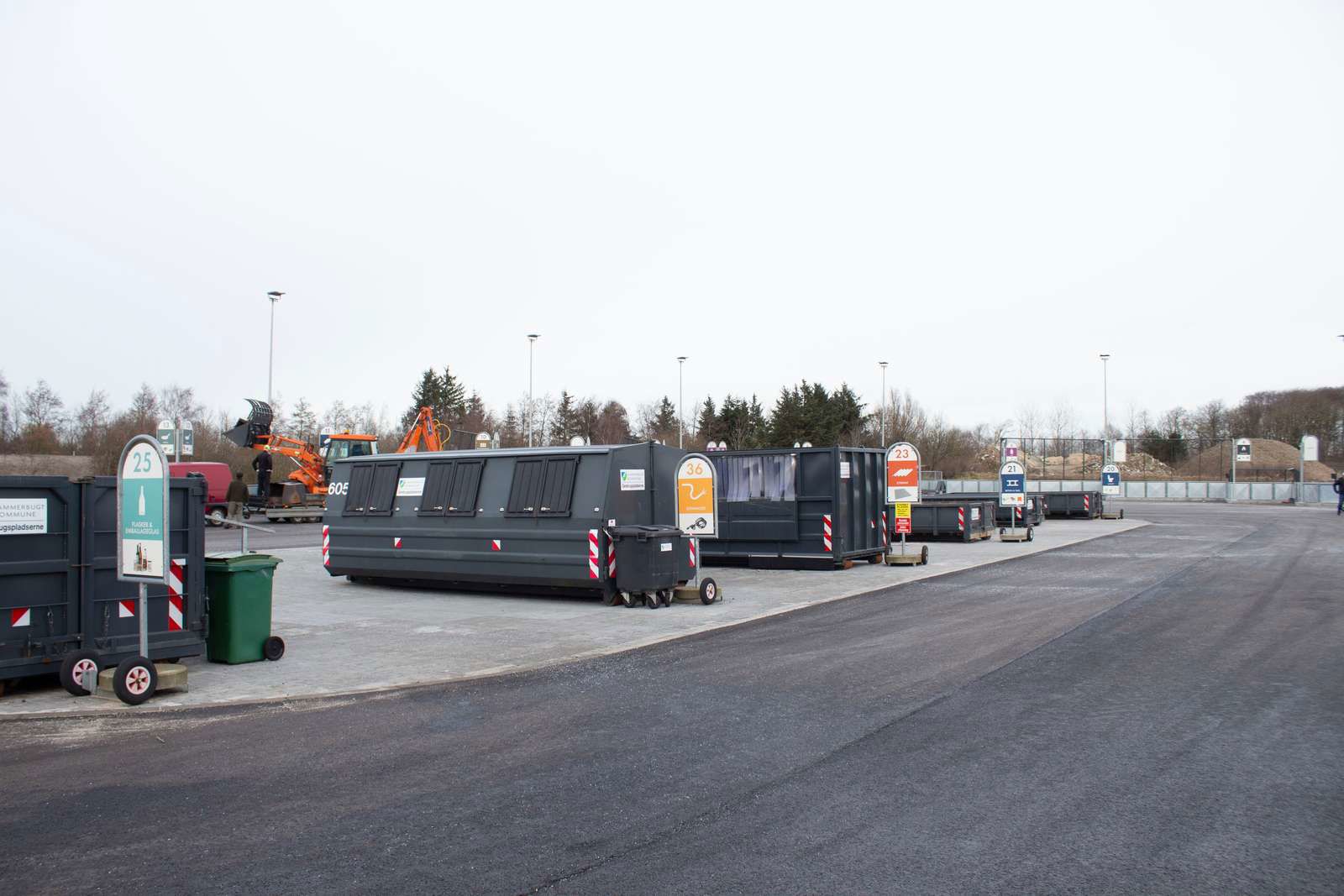 Affaldscontainer på genbrugsplads