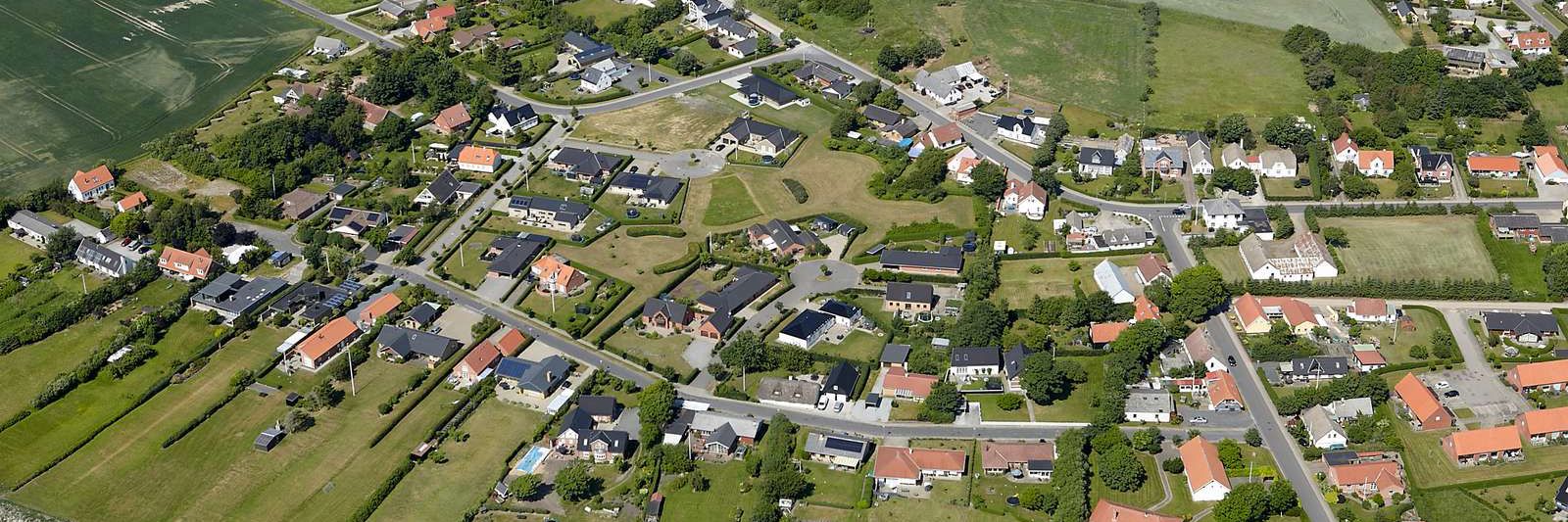 Luftfoto af villa vej